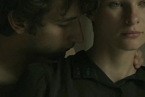 亚洲裸男 男男自慰 武警